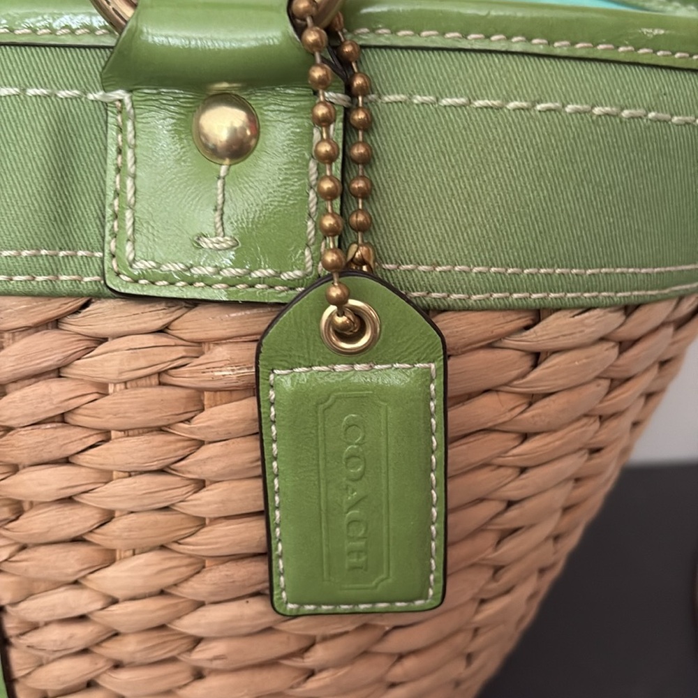 Limited Edition Coach Legacy straw leather handbag large like new condition - Picture 3 of 12